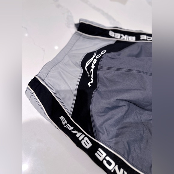 Norco Mountains bike shorts - Picture 5 of 5